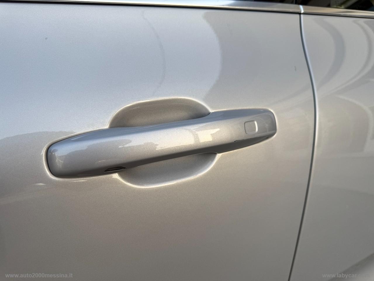 VOLVO XC60 B4 (d) AWD Geartronic Momentum Pro