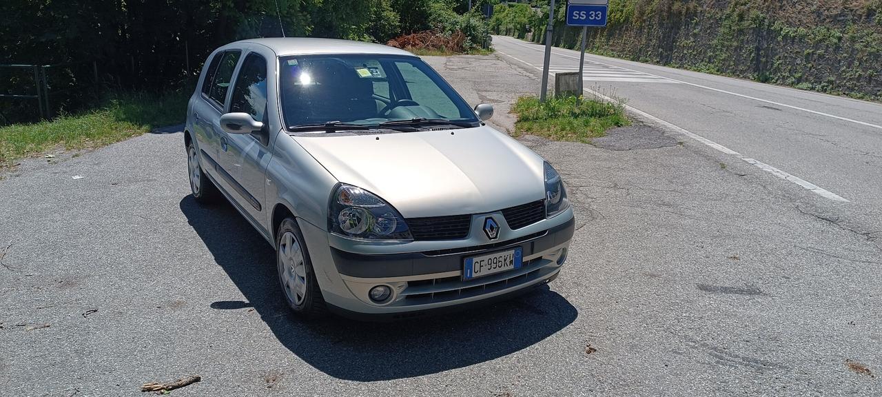 Renault Clio 1.6 16V cat 5 porte Initiale
