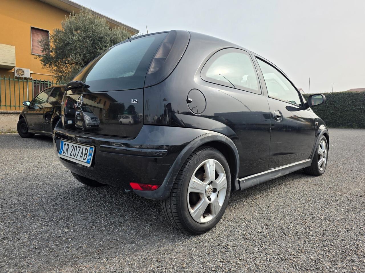 Opel Corsa 1.2i 16V cat 3 porte Sport
