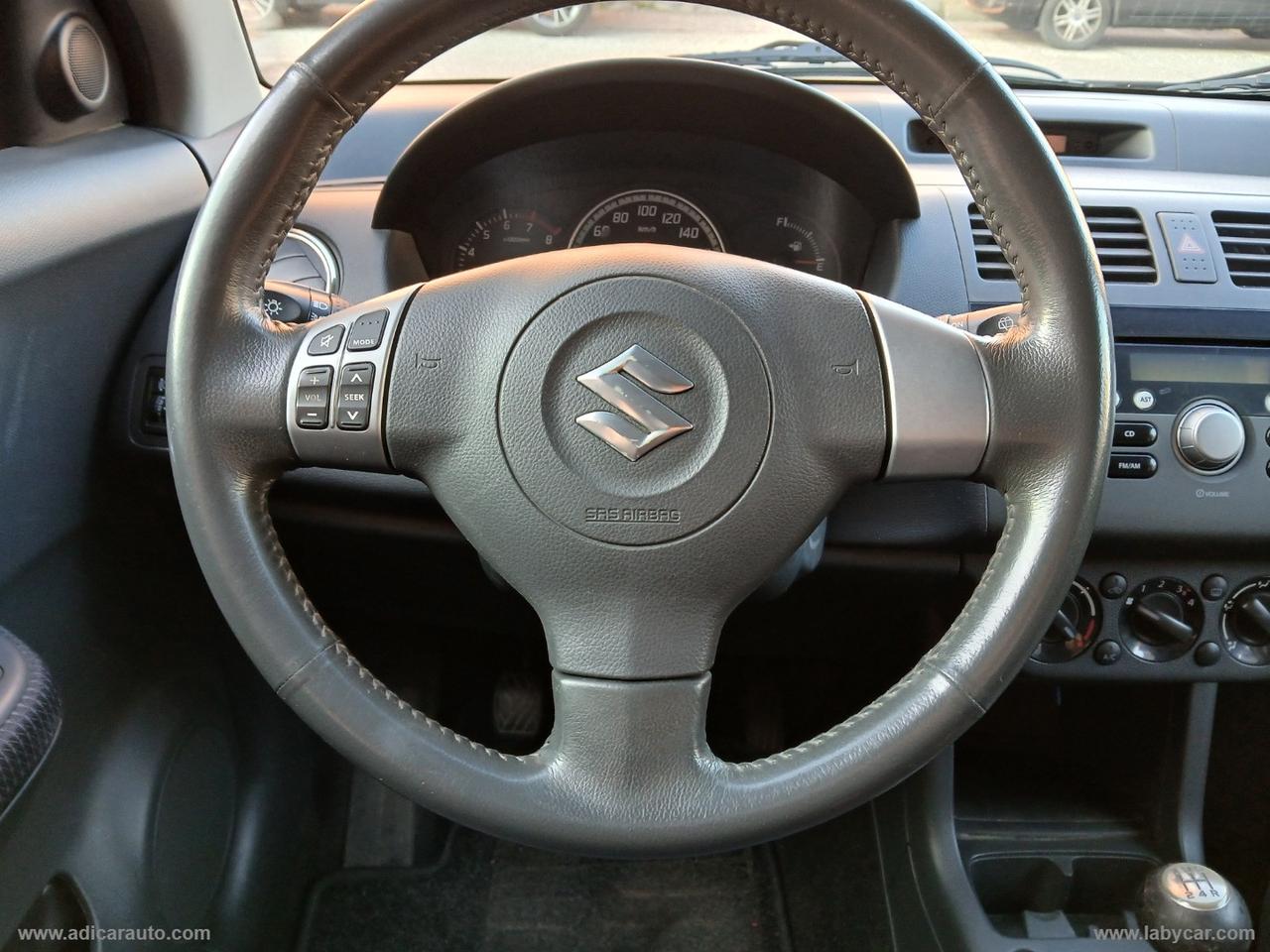 SUZUKI Swift 1.3 4x4 5p. GL