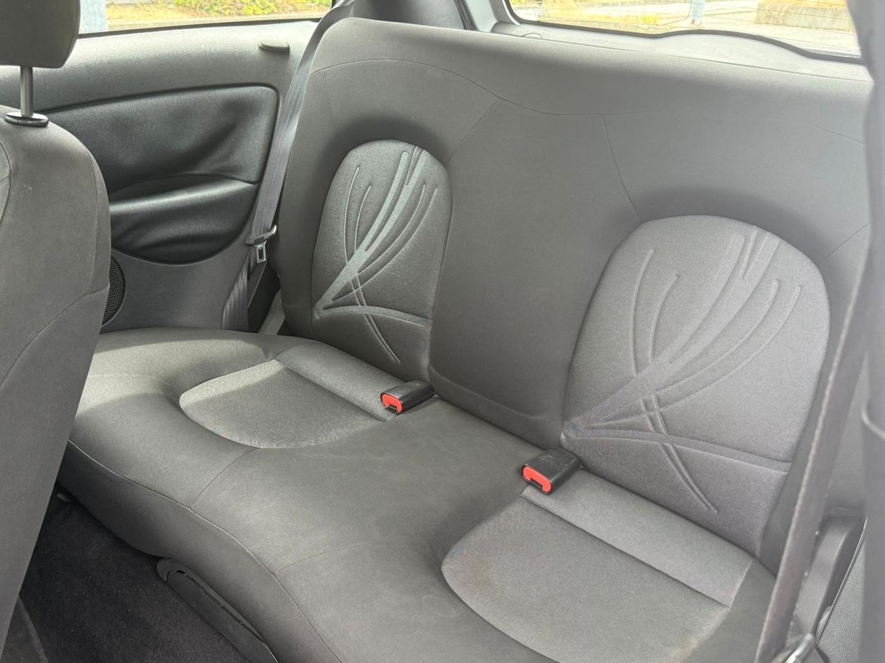 Lancia Ypsilon 1.3 MJT 75 CV Elle