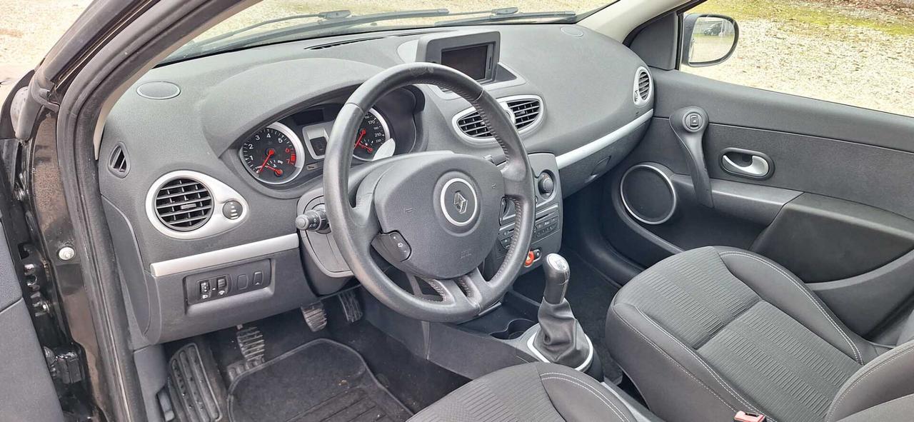 Renault Clio 1.2 16V 5 porte Dynamique