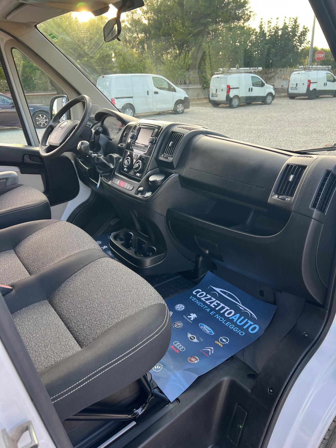 Fiat Ducato con Gru doppia cabina 7 posti