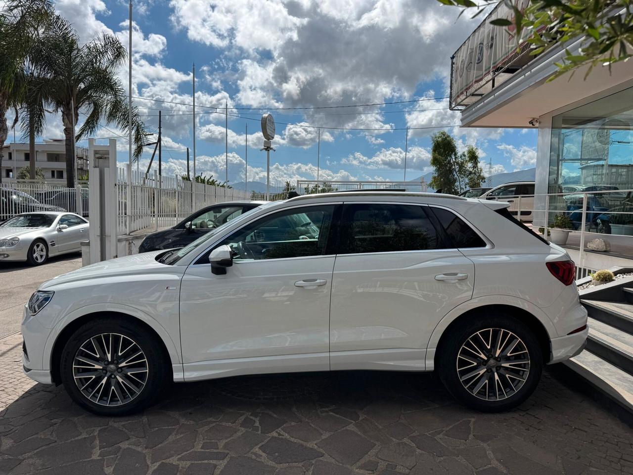 Audi Q3 2.0 TDI 120 CV S tronic line Edition 120.000km