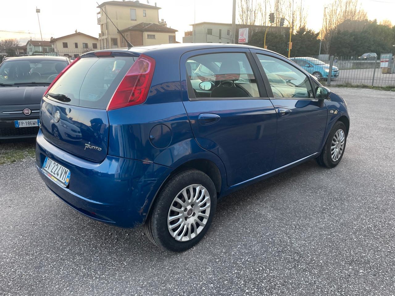 Fiat Grande Punto 1.4 Dynamic metano X NEOPATENTATI