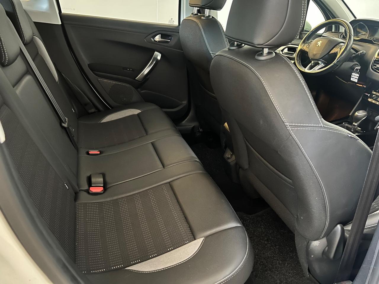 Peugeot 2008 PureTech Turbo 110 EAT6 S&S Allure