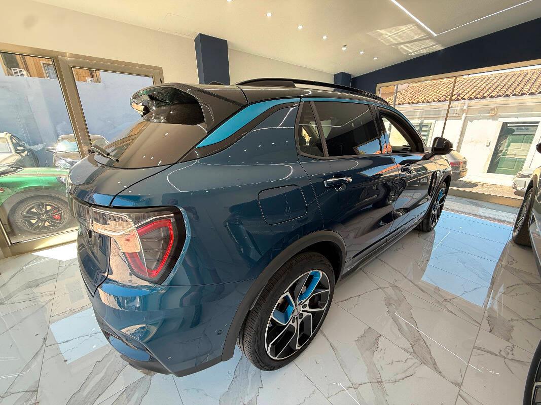 Lynk and Co 01 1.5 td phev auto