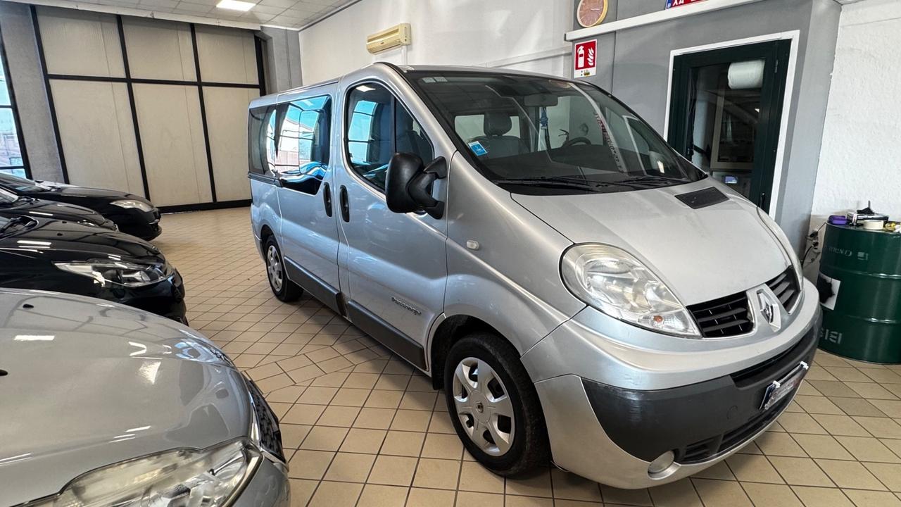 Renault Trafic T29 2.0 dCi/115 PC-TN Passenger Confort