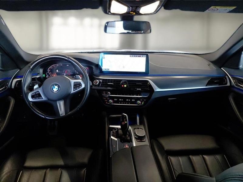 BMW 530 MH48V 183 KW XD M SPORT AUTO TOURING STATION WAGON