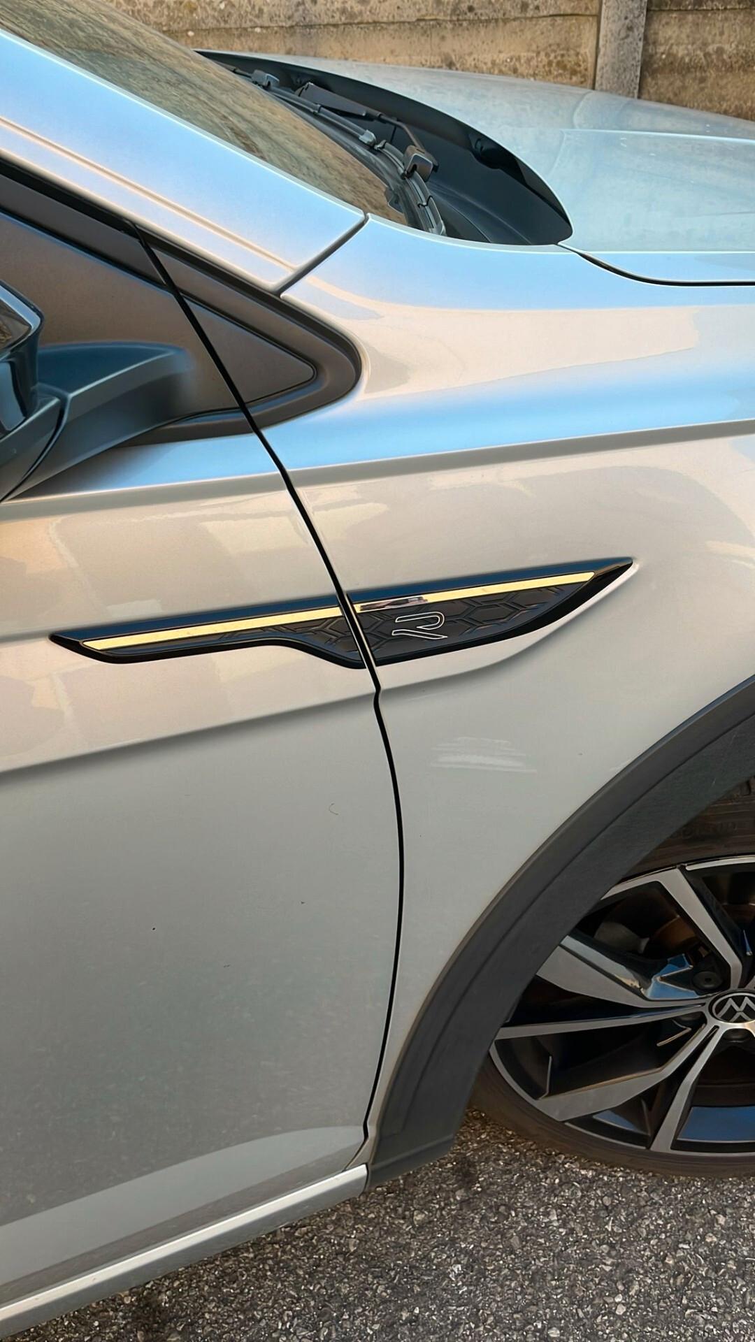 Volkswagen Taigo 1.0 TSI 110 CV DSG R-Line