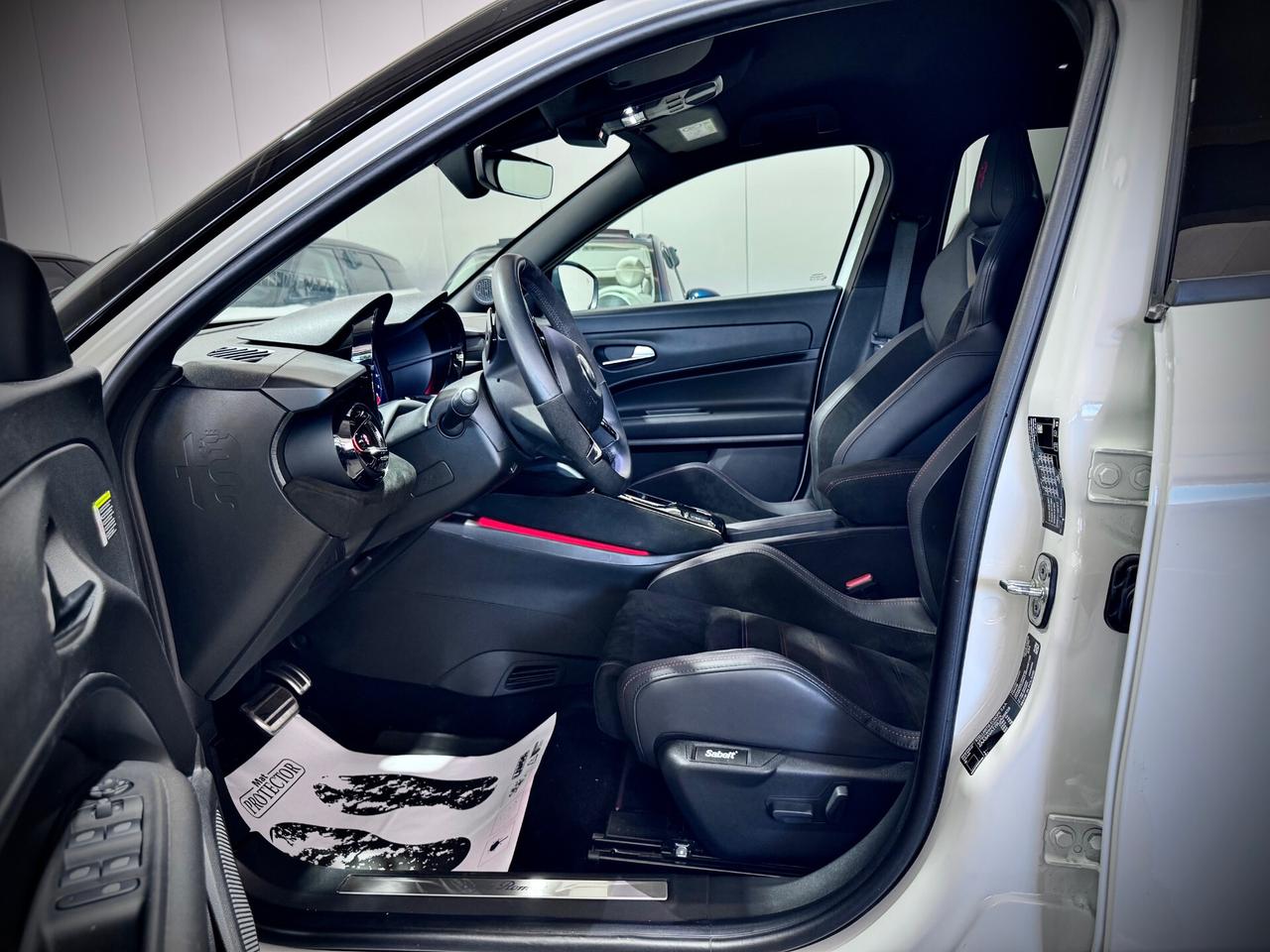 Alfa Romeo Junior 1.2 136 CV Hybrid eDCT6 Speciale