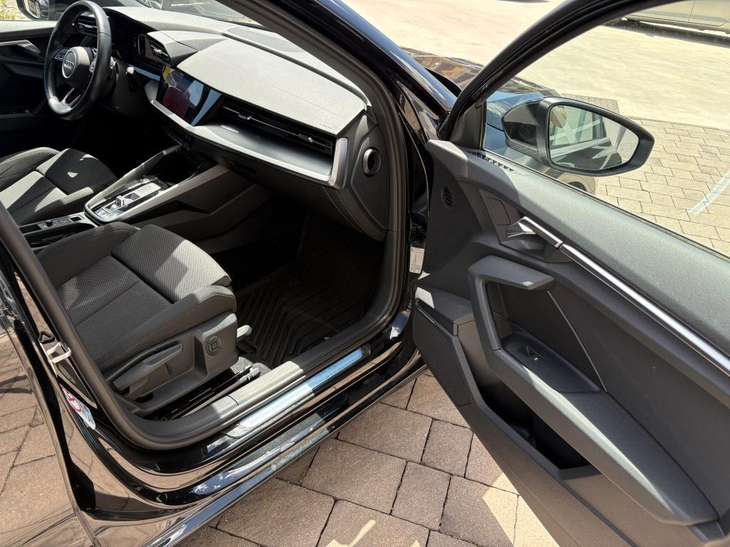 Audi A3 Sportback 30 g-tron S tronic Business