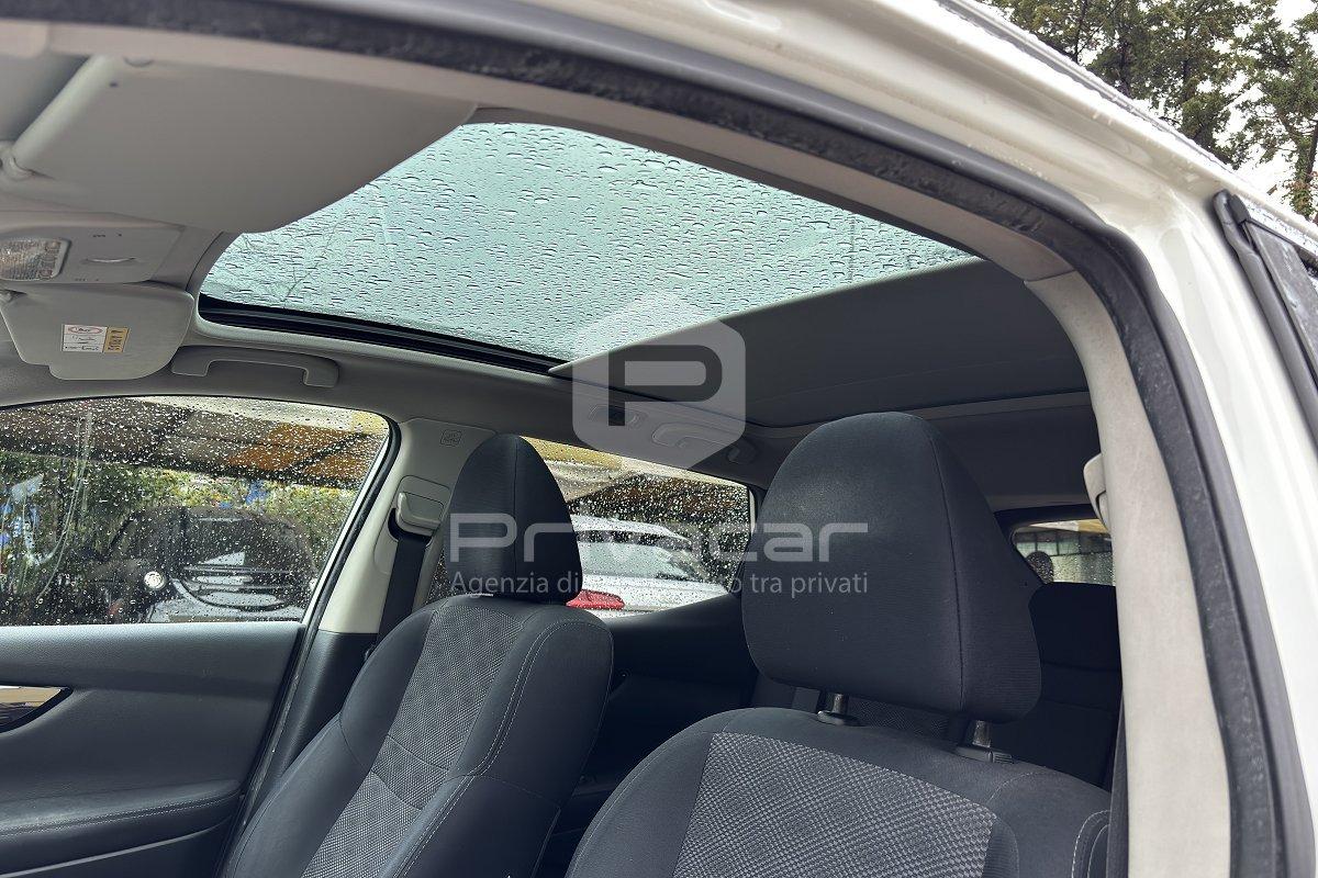 NISSAN Qashqai 1.5 dCi N-Connecta