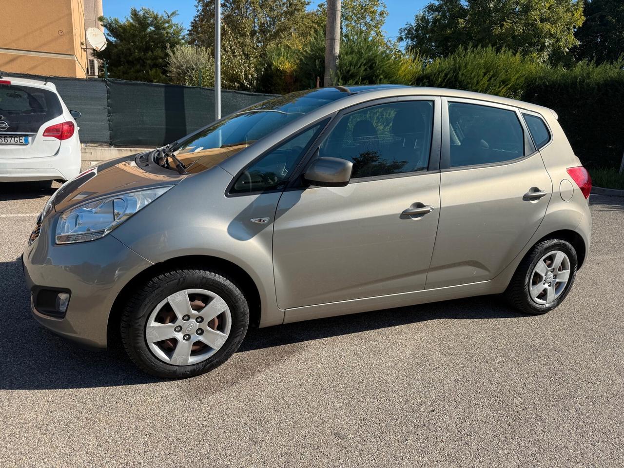 Kia Venga 1.4 GPL - NEOP. - TETTO - 12 MESI DI GARANZIA -