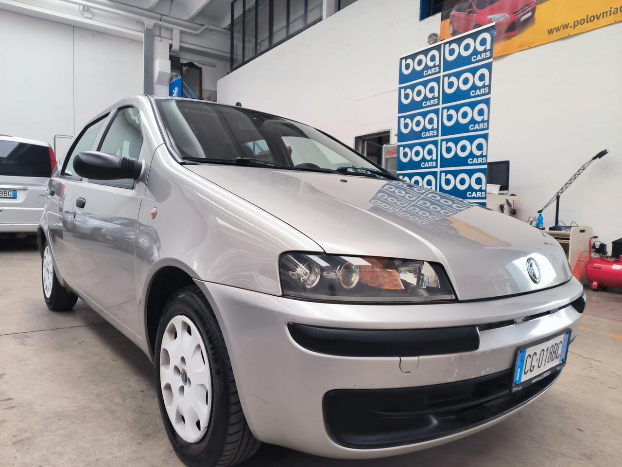 Fiat Punto 5 porte 1.2 bz-59kw/04-2003/NEOPATENTATI