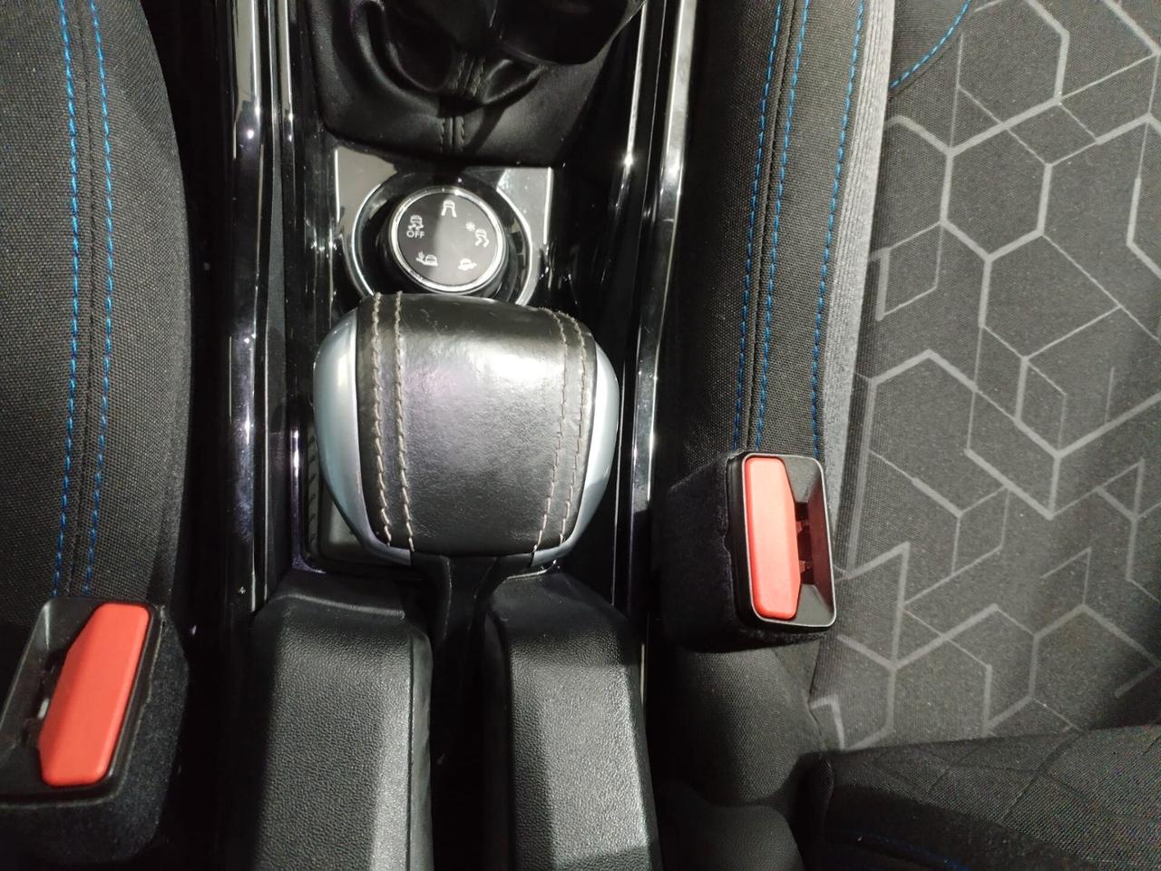 Peugeot 2008 BlueHDi 100 S&S Allure