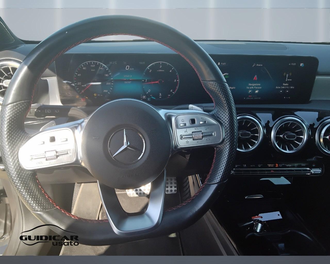 Mercedes-Benz Classe A - W177 2018 - A 200 d Premium auto