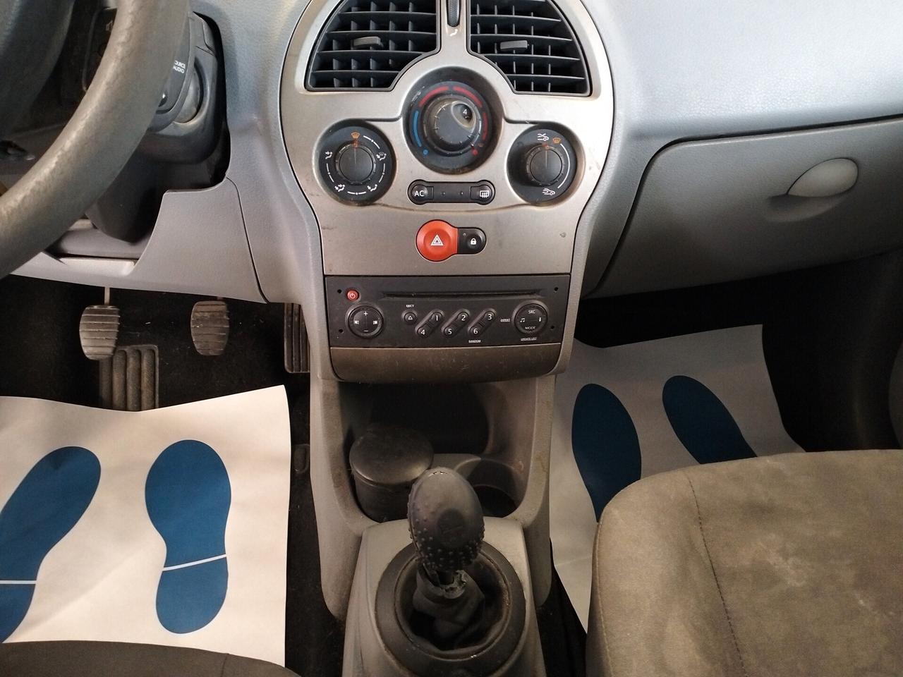 Renault Modus 1.2 16V Dynamique - OPEATORI DEL SETTORE - NEOPATENTATO