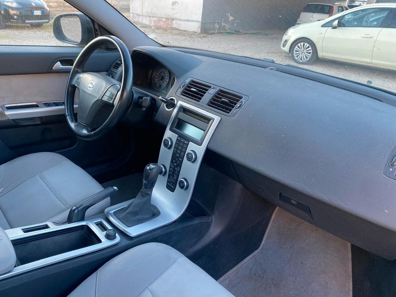 Volvo S40 2.0 D cat Momentum