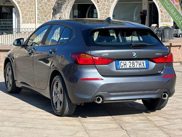 BMW 118 d 5p. Advantage UNIPRO+NAVI+CARPLAY+PDC!