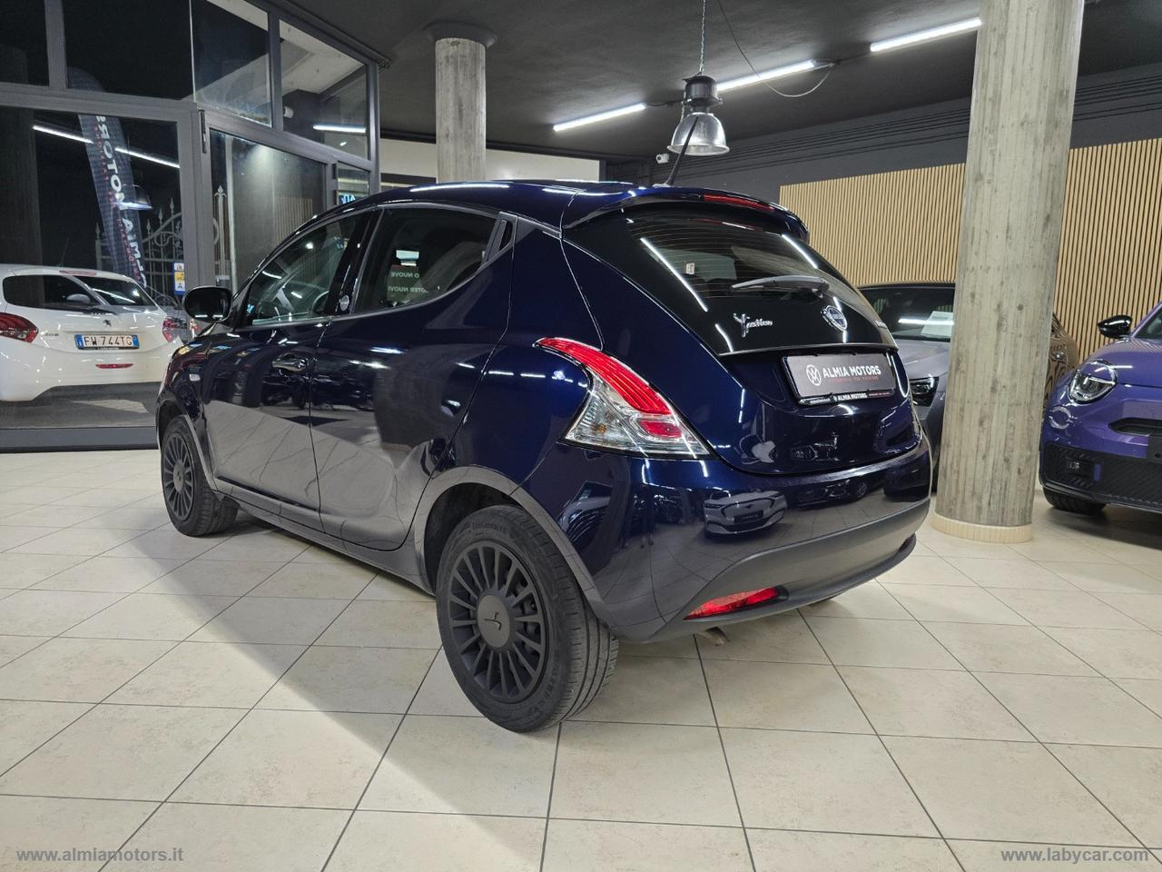 LANCIA Ypsilon 1.0 FireFly 5pS&S Hyb. Eco Silv.