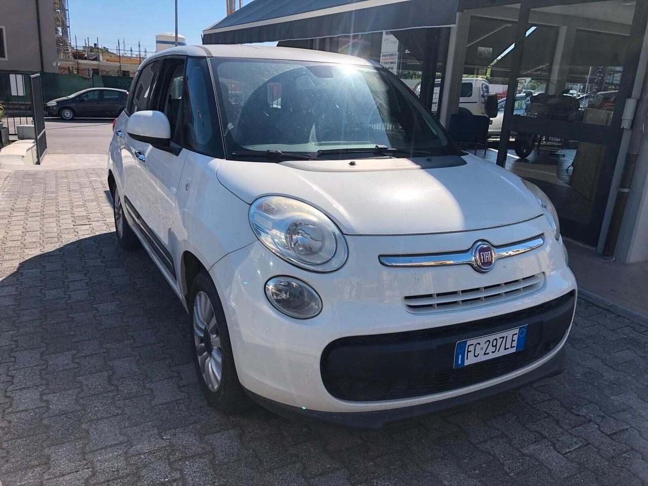 Fiat 500L Living 1.3 Multijet 95 CV Pop Star7 POSTI SOLO 68.296 KM!!! GARANZIA COMPLETA EUROPEA CONFORMGEST 12 MESI RINNOVABILE FINO A 36 MESI!!!