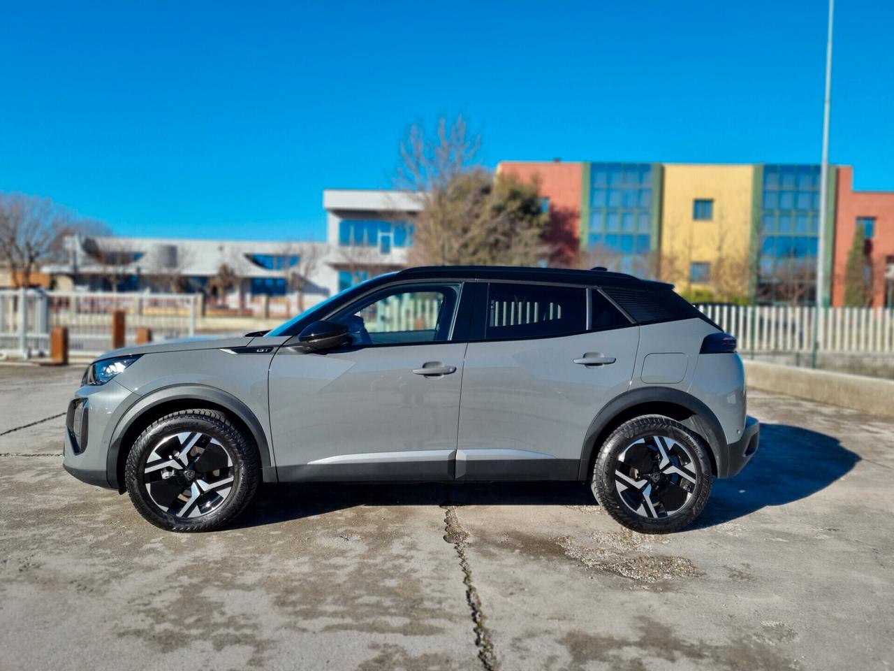 Peugeot 2008 PureTech 130 S&S EAT8 GT