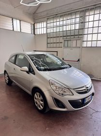 Opel Corsa 1.2 benzina 3 porte