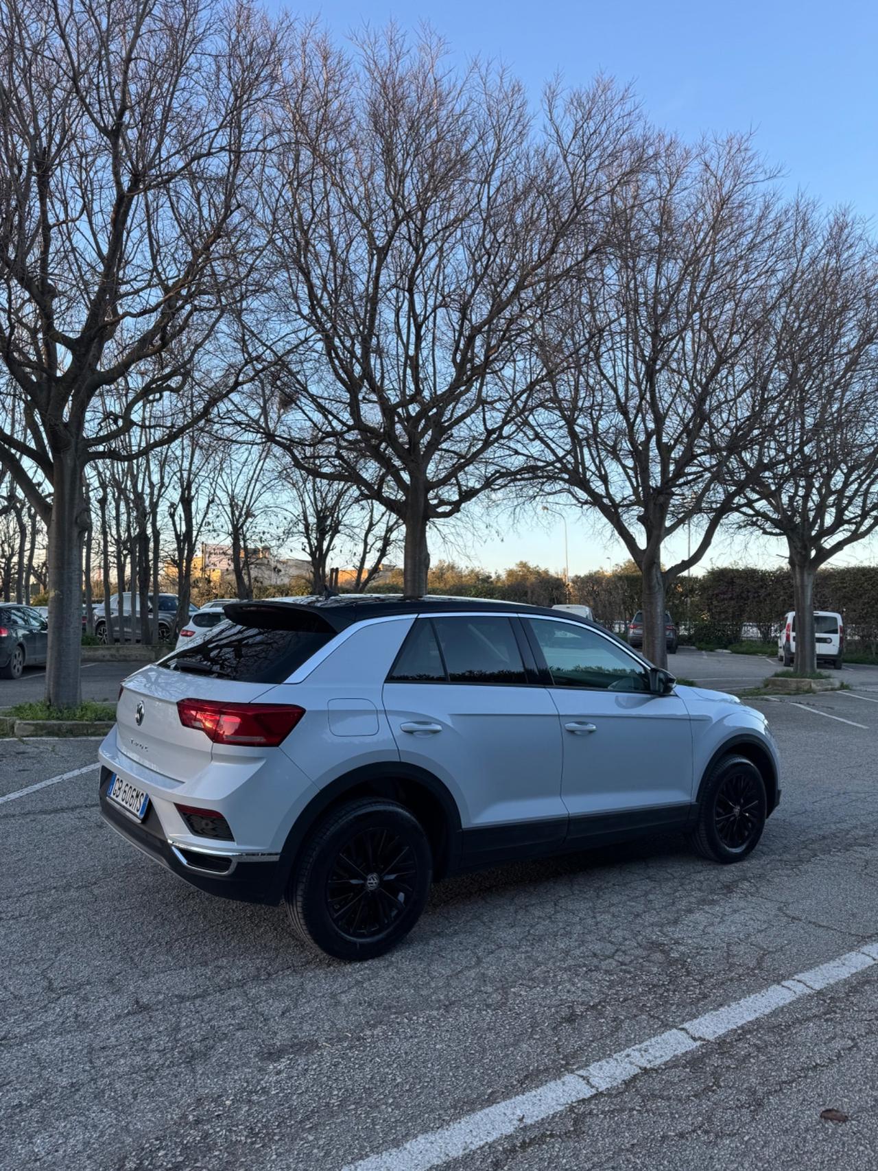 Volkswagen T-Roc 1.6 TDI SCR Business BlueMotion Technology