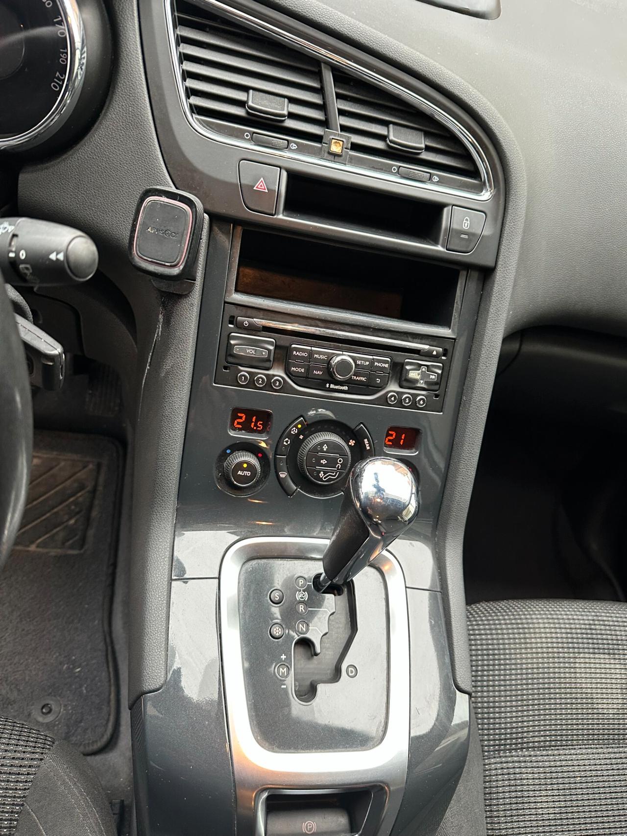 Peugeot 5008 1600 HDI AUT. 7 POSTI