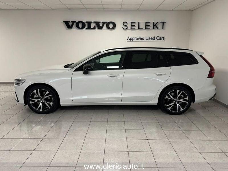 Volvo V60 B4 (d) automatico Plus Dark - KM0