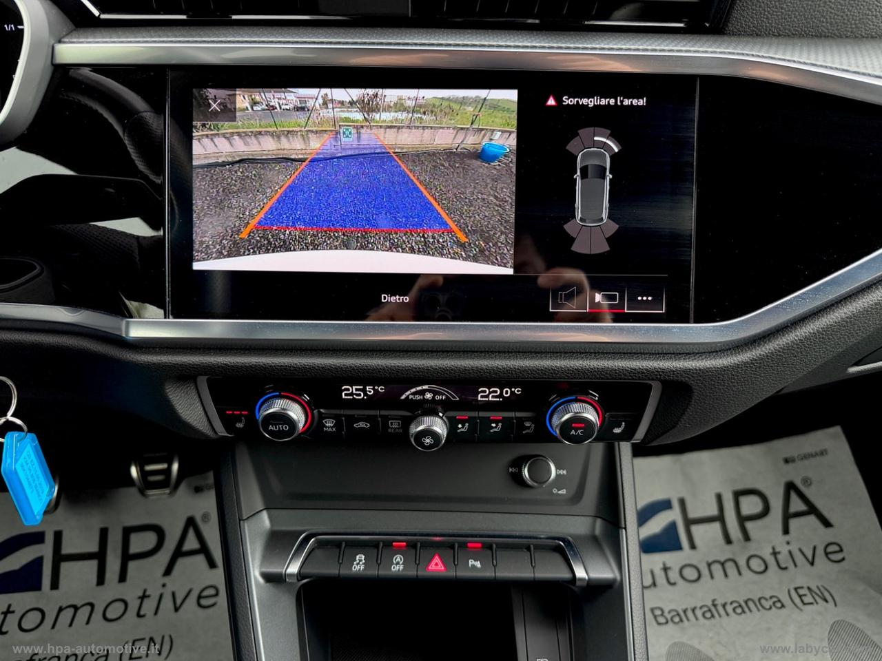 AUDI Q3 2.0TDI quattro S-LINE NAVI LED CERCHI 20 PELLE RETROCAMERA