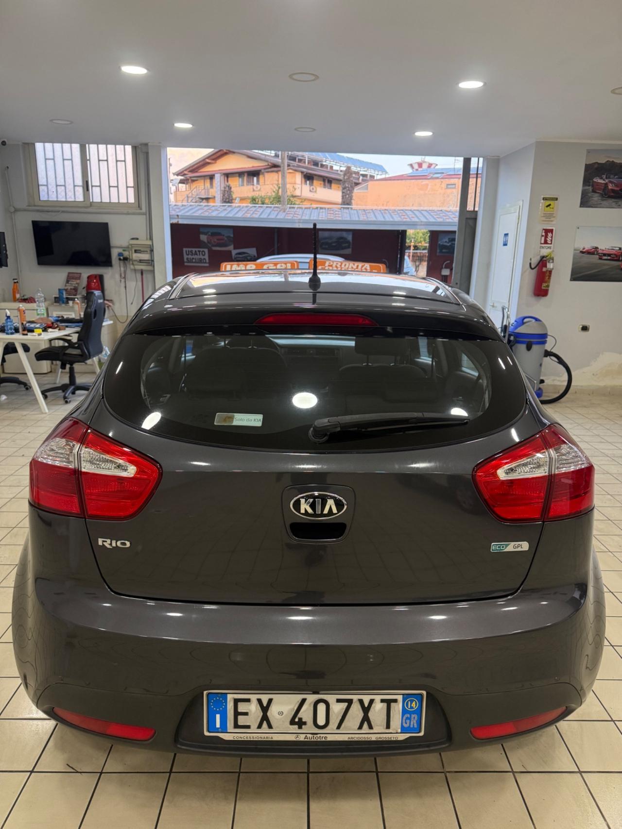 Kia Rio 1.2 gpl 2015 Full optional