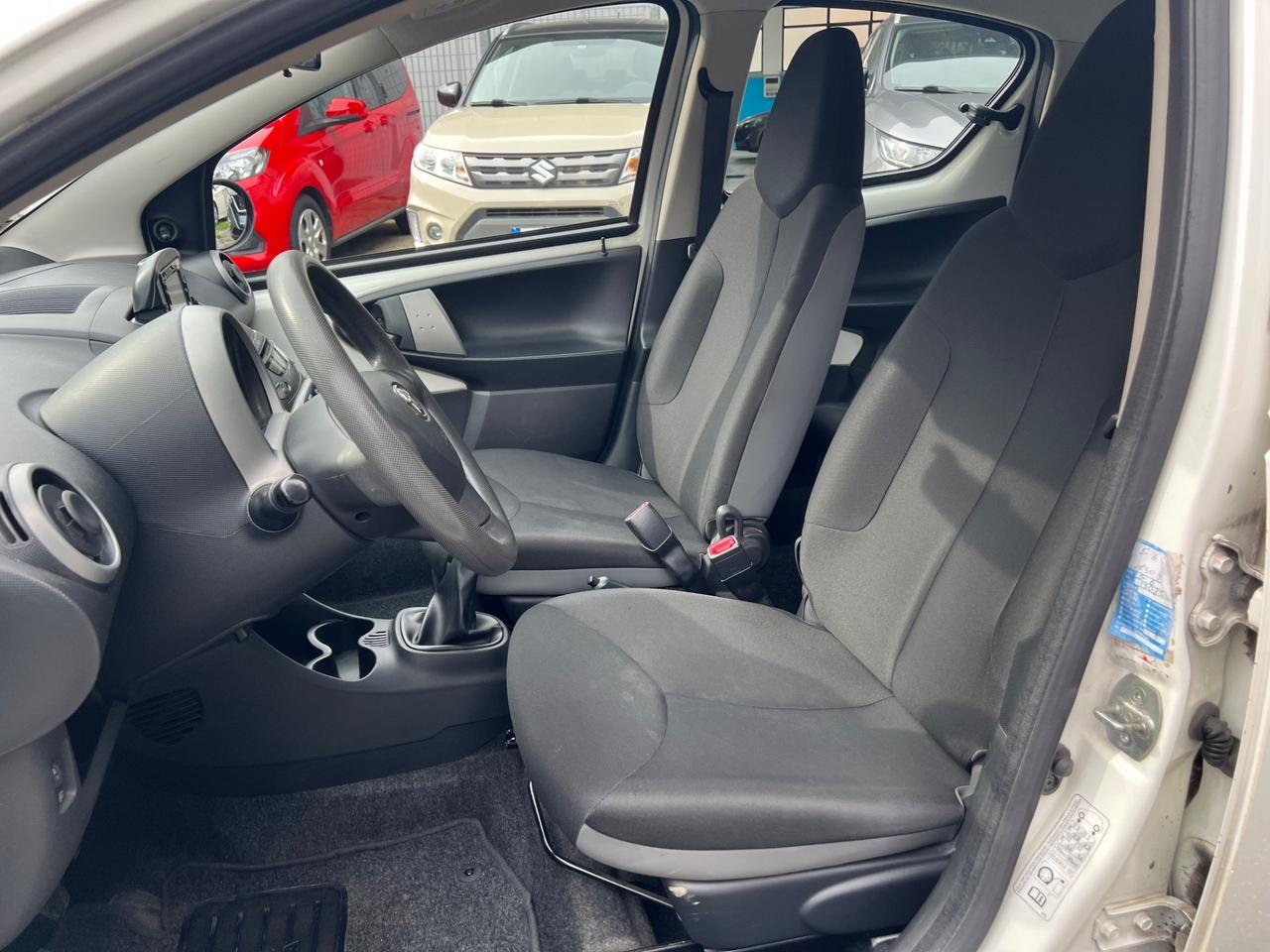 Toyota Aygo 1.0 12V VVT-i 5 porte Active Connect*NAVI*NEOPATENTATI