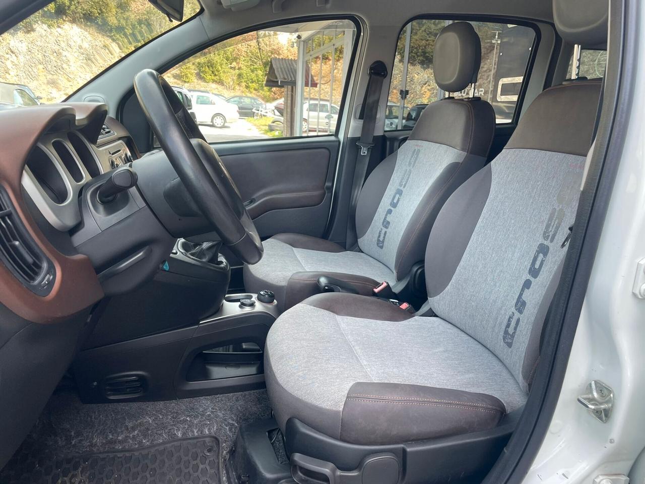 FIAT PANDA CROSS 1.3MJT 4x4 75cv GANCIO TRAINO