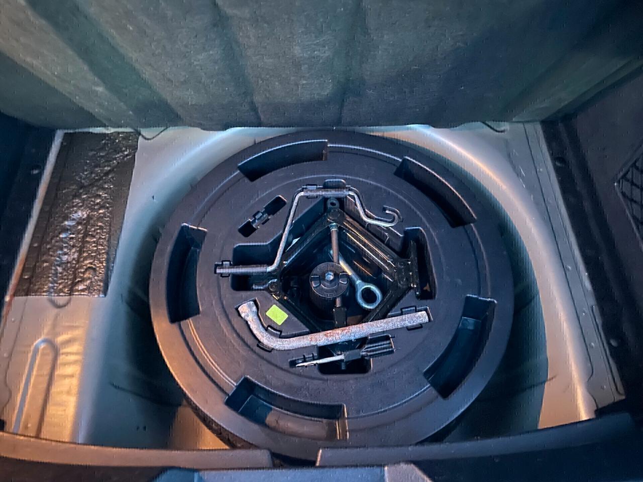 Lancia Delta 1.6 MJT DPF Oro vettura pari al nuovo