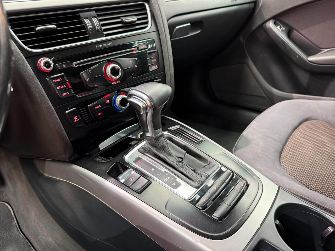 Audi A4 allroad 2.0 TDI 177 CV S tronic (050)