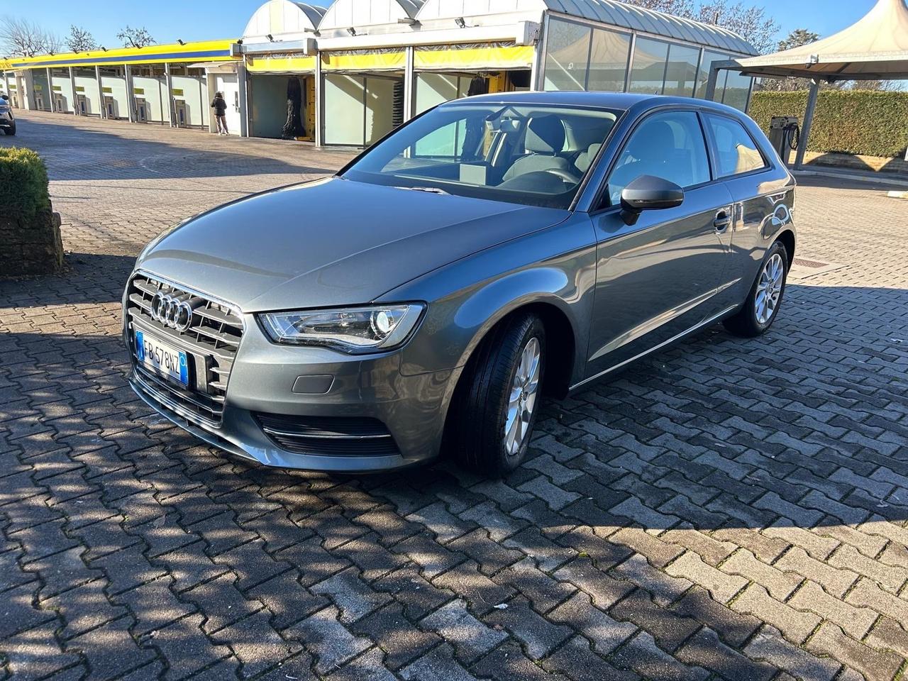 Audi A3 Sedan 1.4 TFSI 125 CV Ambition
