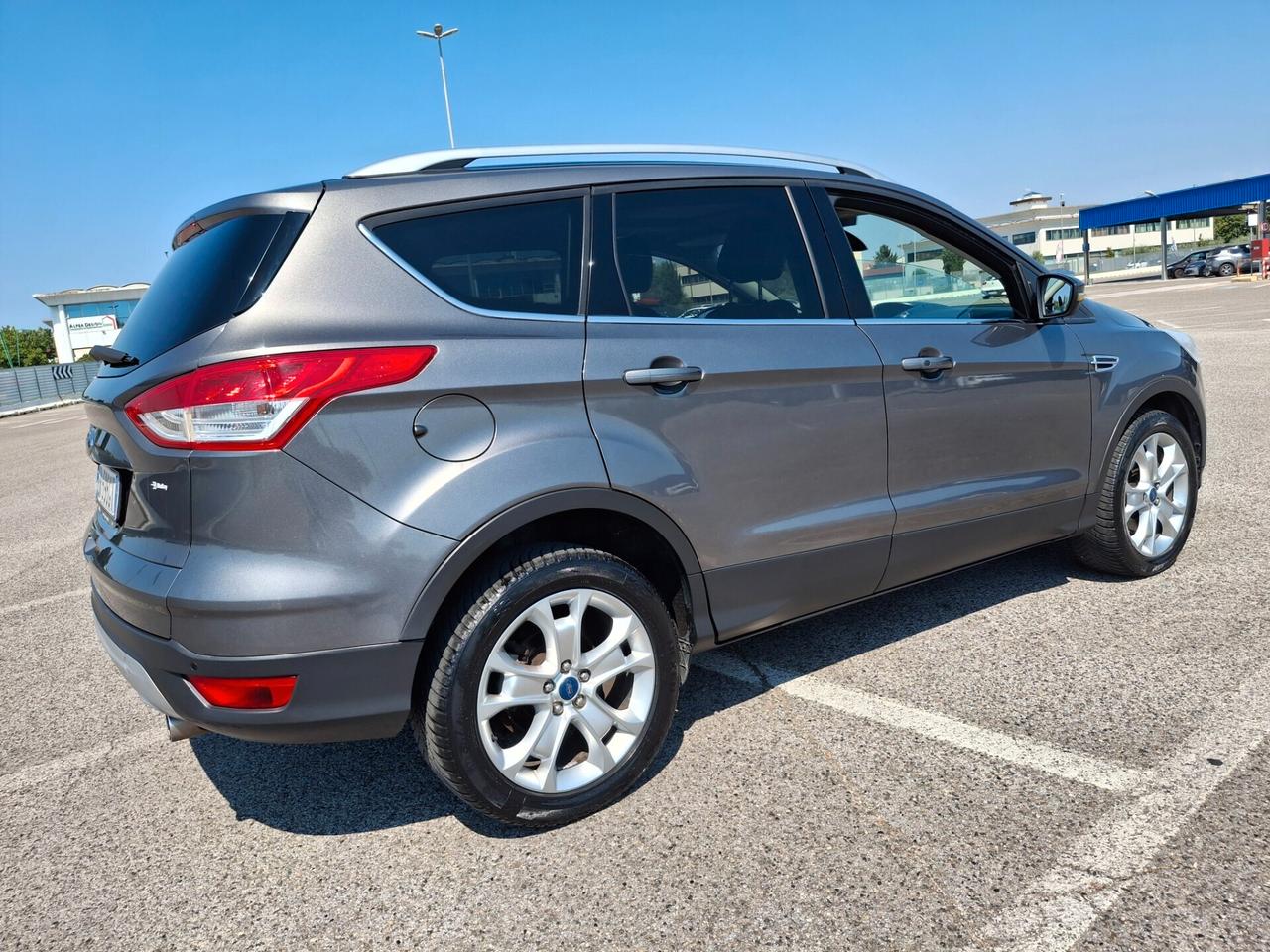 Ford Kuga 2.0 TDCI 163 CV 4WD Powershift Titanium-AUTOMATICO-