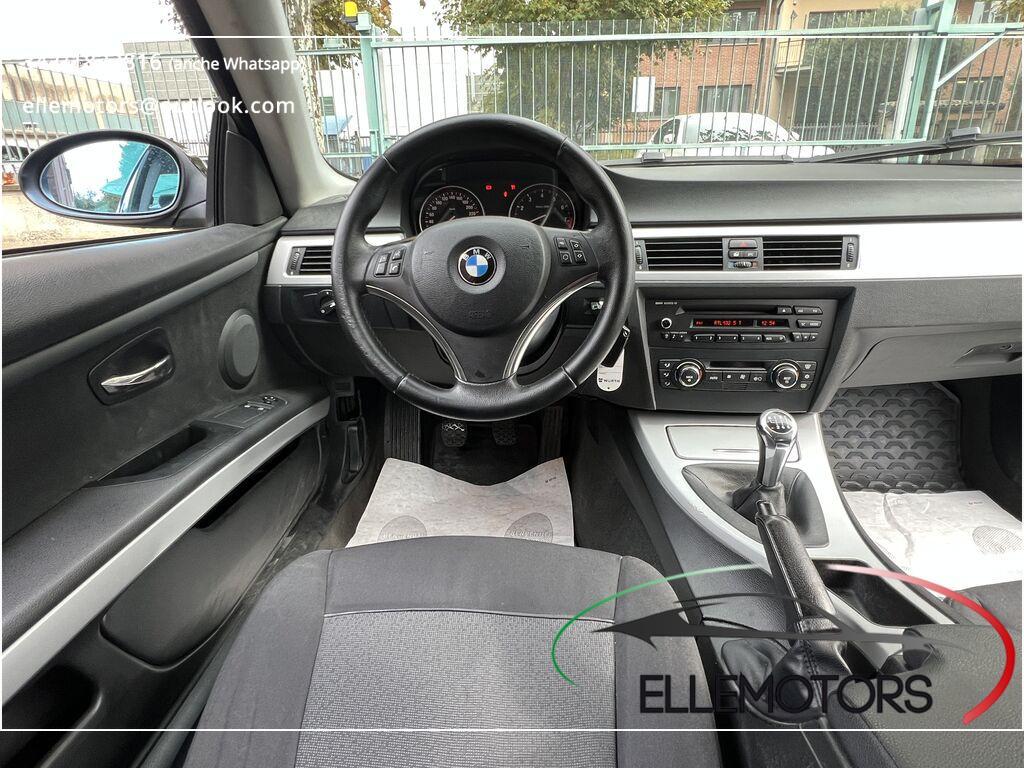 BMW Serie 3 Coupe 325 i Attiva