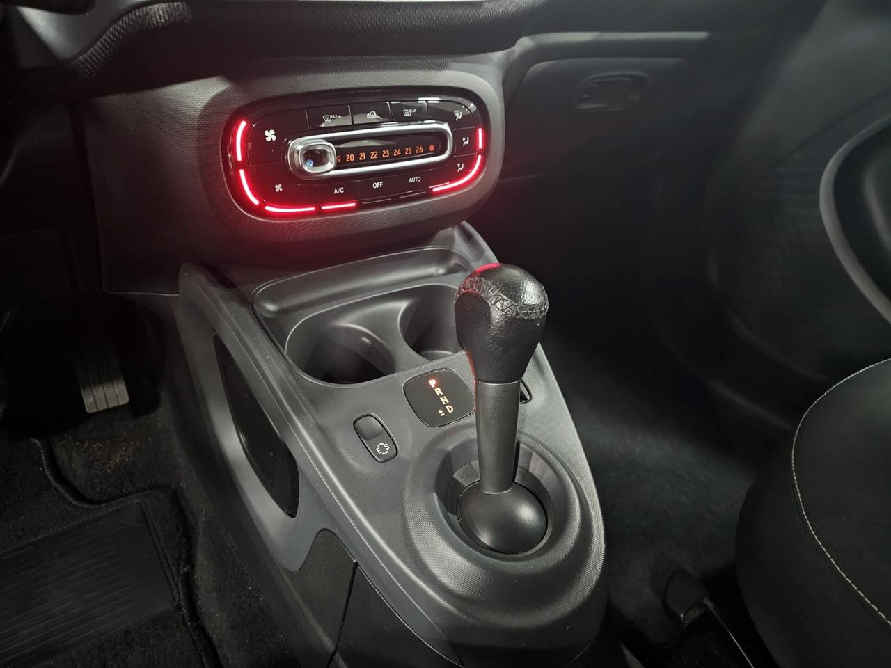 NUOVA SMART FORFOUR IDENTITY BLACK EDITION PASSION 0.9 BENZ 90CV TWINAMIC