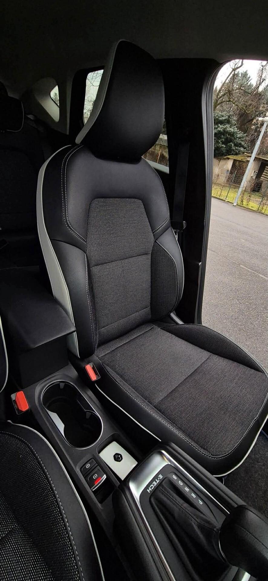 Renault Captur Full Hybrid E-Tech 145 CV Techno