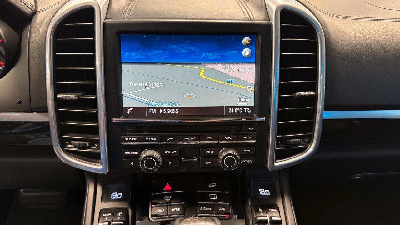 PORSCHE CAYENNE 3.0 DIESEL PLATINUM EDITION 2015