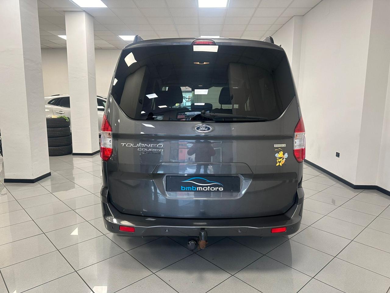 Ford Tourneo Courier 1.0 EcoBoost 100 CV Titanium