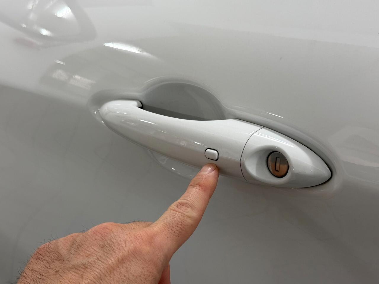 2.2 TD 160CV BUSINESS VETRI SCURI NAVIGAZIONE TAGLIANDATA