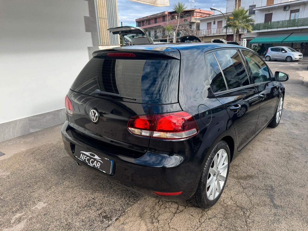 Volkswagen Golf 1.6 TDI DPF 5p. Highline