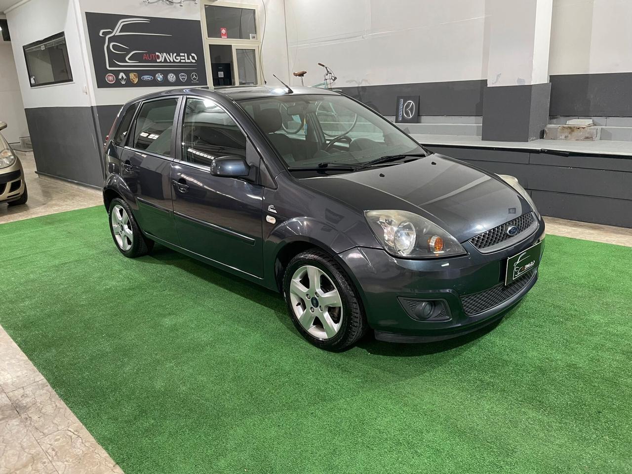 Ford Fiesta 1.4 TDCi 5p. Ghia