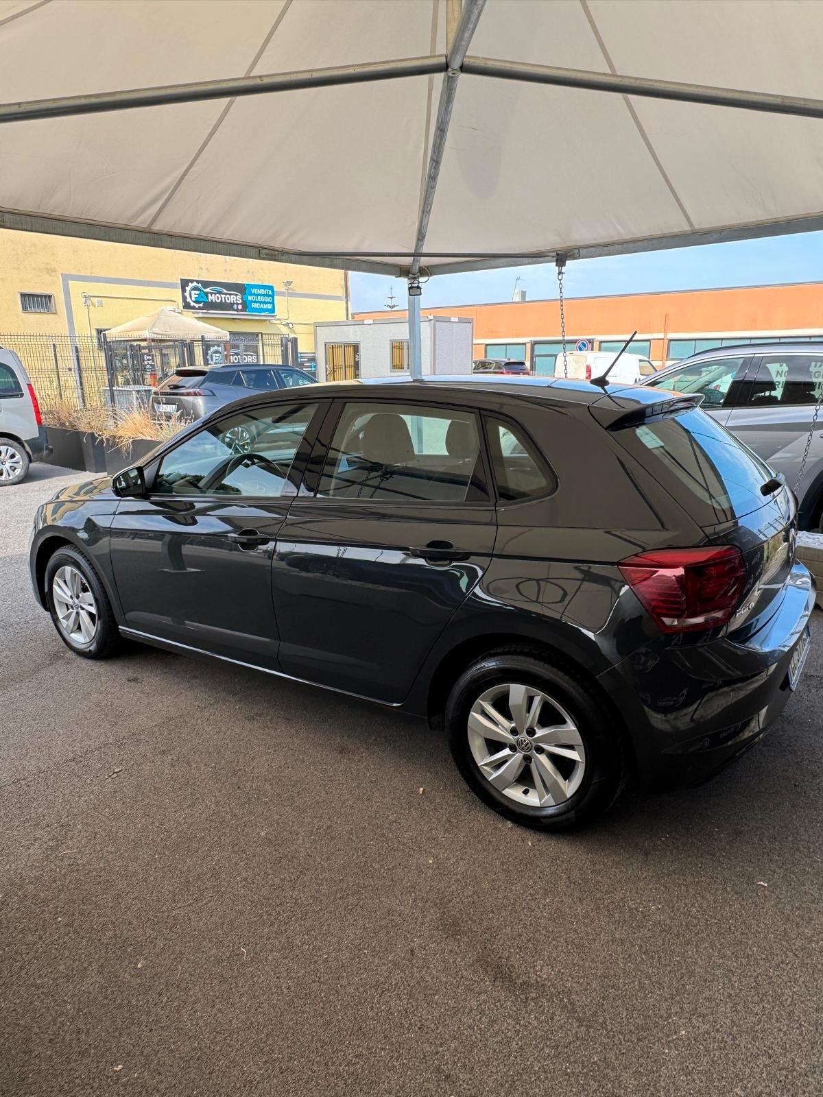 Volkswagen Polo 1.0 EVO 80 CV 5p. Comfortline -OK NEOPATENTATI