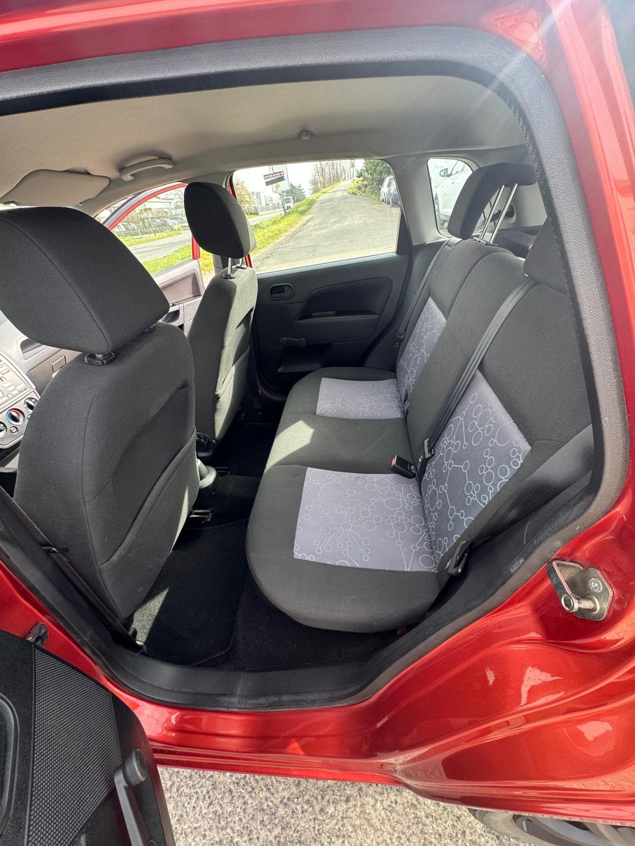 Ford Fiesta 1.4 TDCi 5p. Ghia