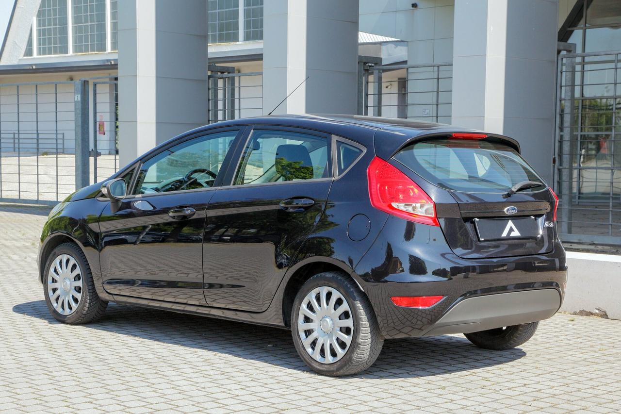 Ford Fiesta 1.25 5 porte GPL